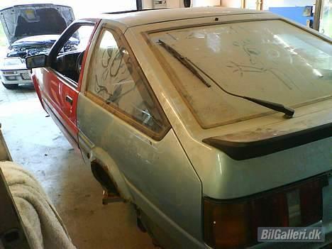 Toyota corolla Ae86 billede 3