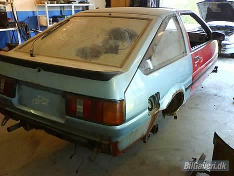 Toyota corolla Ae86 billede 4