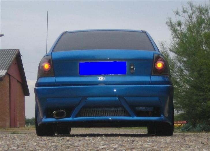 Opel astra f sedan solgt - dejlig bred med de nye fælge og den dejlige lave sænkning billede 19