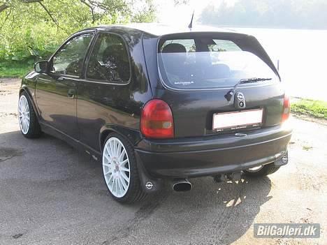 Opel Corsa B GSi Total skadet billede 2