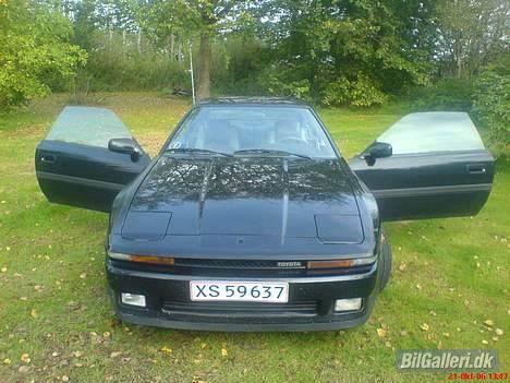 Toyota supra mk3 SOLGT - med ørerne ude... billede 2