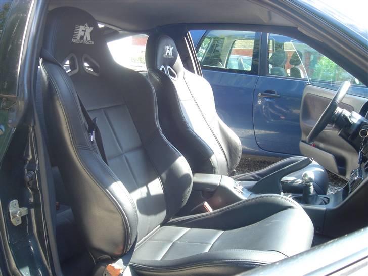 Nissan 200sx s13 - De nye sæder...Godt nok et helvede at få tilpasset! Tusind tak storebror :) billede 12