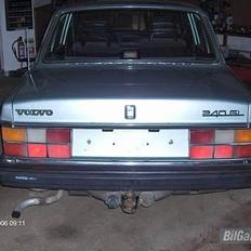 Volvo 240GL - skrottet