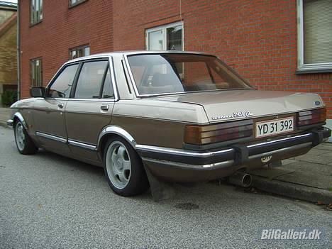 Ford granada ghia (skrottet)  billede 12