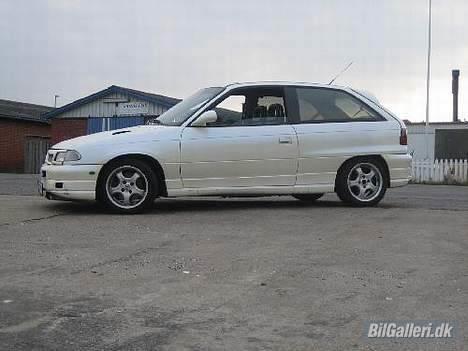 Opel astra turbo billede 3