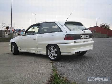 Opel astra turbo billede 4
