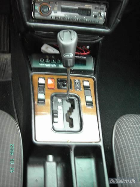 Mercedes Benz 190E 2.0L  " SOLGT "  - Ny gear knup fra Momo i træ er bestilt & kommer på i dag d. 24/10-06 ... billede 7