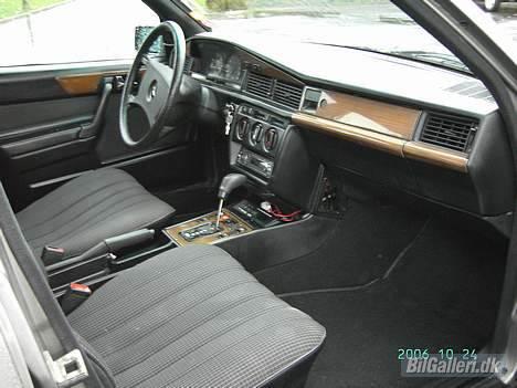 Mercedes Benz 190E 2.0L  " SOLGT "  billede 9