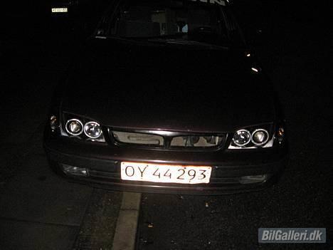 Toyota Carina E 2,0 sli SOLGT - så fik den sku nye øjne på angel eyes black line ser mega godt ud  billede 1