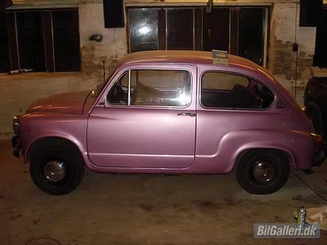 Seat 600 - krom kapsler, lilla lak og mørk kabine, bliver det mere "pimp" fra de fede 70´ere billede 10