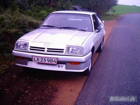 Opel Manta 1.8S GT - Runde lygter og en sænkning ville pynte billede 2
