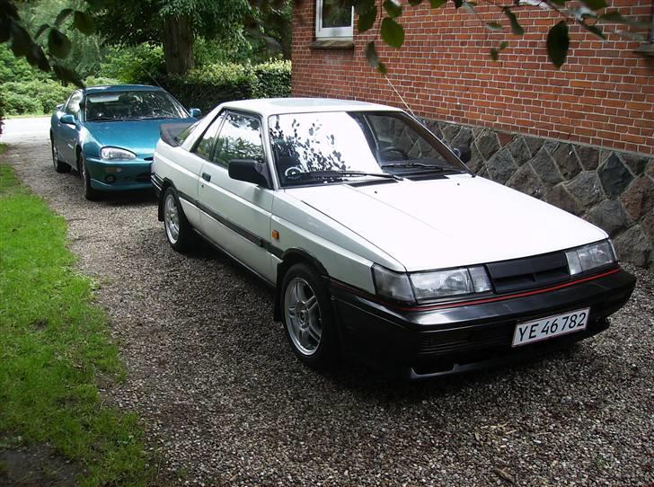 Nissan sunny coupe GTI 16v. billede 1