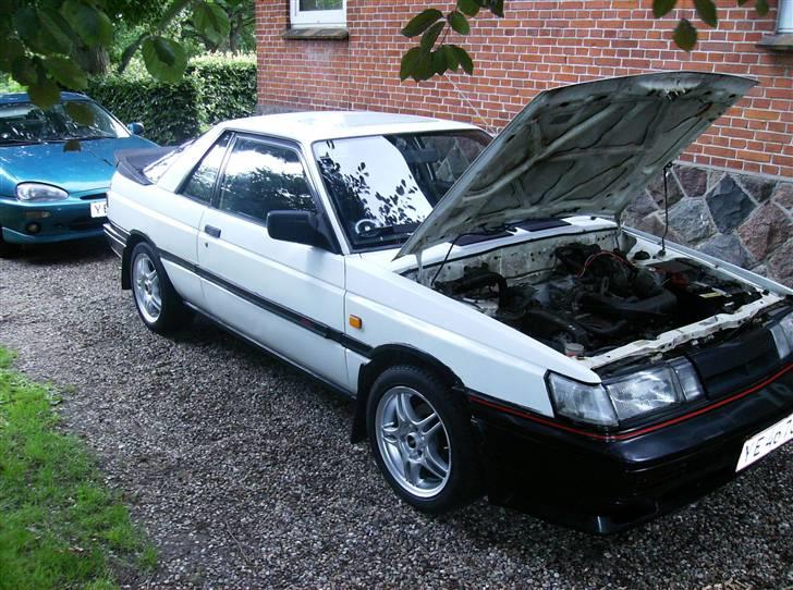 Nissan sunny coupe GTI 16v. - pop the hood... billede 4