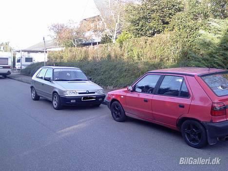 Skoda Felicia-solgt - min og en kamerats bil.. KONGE BILERNE I BYEN=)  billede 16