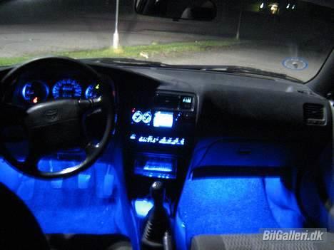 Toyota Corolla *solgt* - godt med blå dioder  billede 11