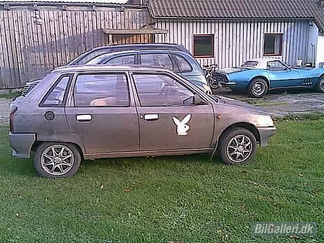 Citroën AX 1,4 (SOLGT) - Bilen fra siden billede 3