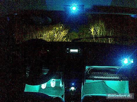 Citroën AX 1,4 (SOLGT) - Lys set i hele forenden af bilen billede 8