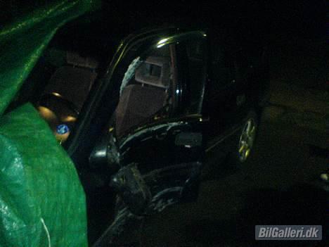 Opel Vectra A 2,0i TOTALSKADET billede 16