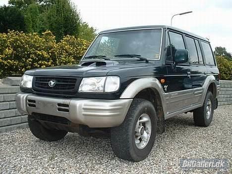 Hyundai galloper 4x4 - lige da vi købte den, ingen kængurugitter foran billede 12