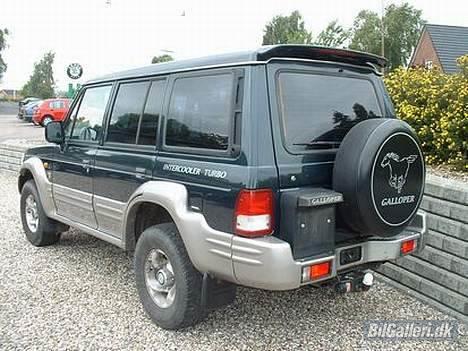 Hyundai galloper 4x4 - ingen crome rørbeskytter til bagkofanger og de grimme standart fælge billede 13