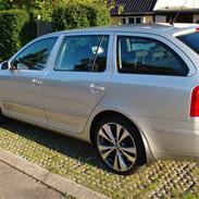 Skoda Octavia Combi 2.0 TDI 