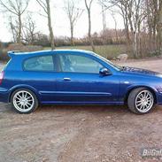 Nissan Almera Elegance + Solgt -