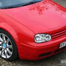 VW golf 4 > totaltskadet