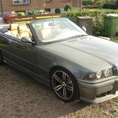 BMW 325i Cabriolet "Viper"