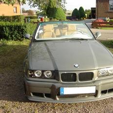 BMW 325i Cabriolet "Viper"