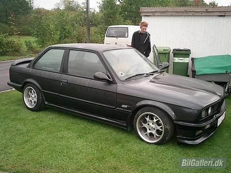 BMW 320i E30 // Solgt billede 2