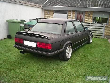 BMW 320i E30 // Solgt billede 4