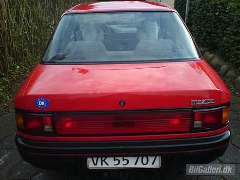 Mazda 323 SedanLX"Brændt af" billede 2