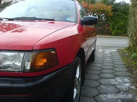 Mazda 323 SedanLX"Brændt af" billede 5