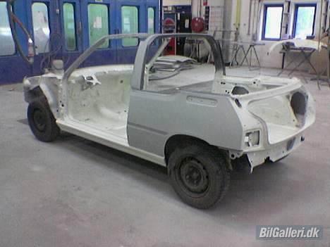 Peugeot 205 cabriolet SOLGT - til maler... for hele turen over det hele!! billede 11