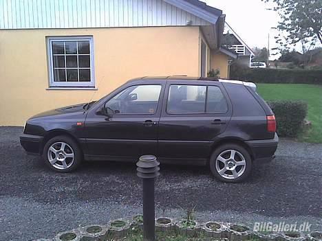 VW Golf III GL (solgt) billede 2