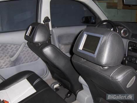 Skoda octavia 1,8t Solgt - Lidt underholdning til børnene. Mangler bare børnene!!! Hehe billede 14