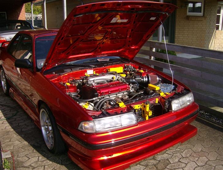 Mazda 626 Coupé solgt - Motoren er lige pudset og poleret :) billede 5