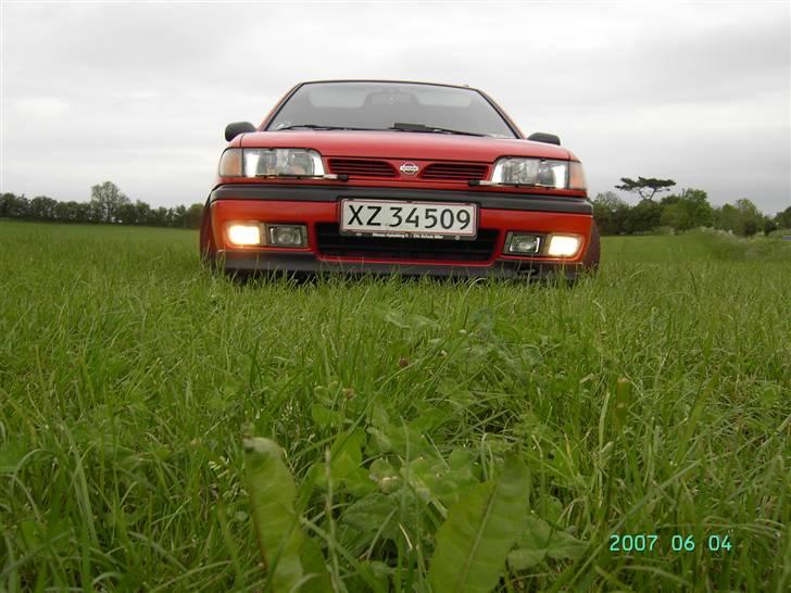 Nissan Sunny N14 - fronten billede 15