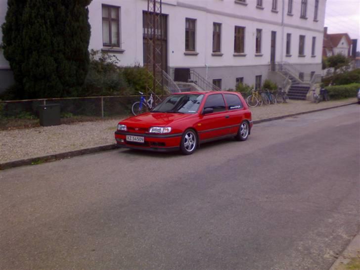 Nissan Sunny N14 billede 19