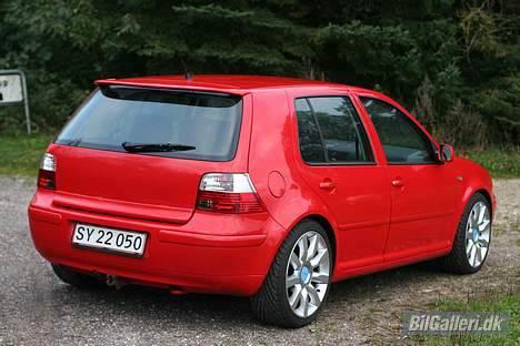 VW golf 4 > totaltskadet billede 1