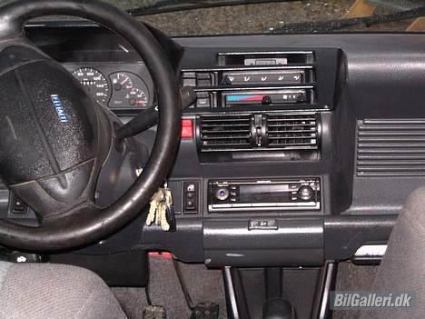 Fiat Cinquecento 1.1[SOLGT]  - Bemærk den røvsyge placering af elrude kontakten billede 7