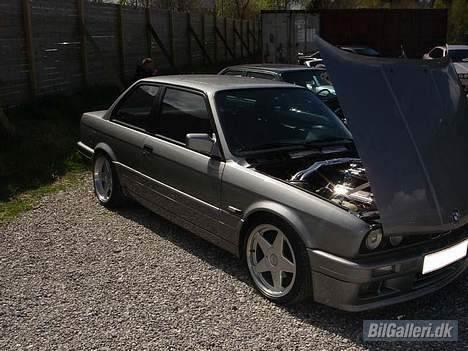 BMW E30 325i *SOLGT* billede 6