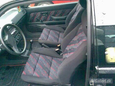 Peugeot 106 XS --> DØD!! - Lige et billede så man kan se interiøret.. :) billede 6