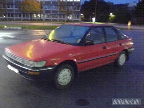Toyota Corolla Glassback (tidl. bil) billede 2