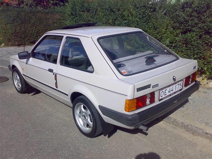 Ford Escort - Solgt billede 3