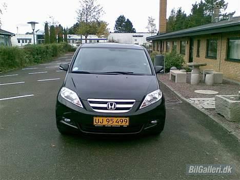 Honda FR-V 2.2 i-CDTi SOLGT billede 2
