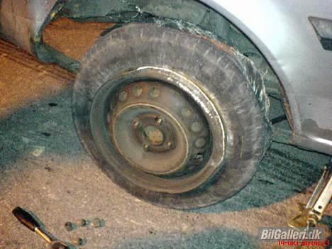 Volvo 360 GLT - Sidewayz =) - BANG!!! billede 5