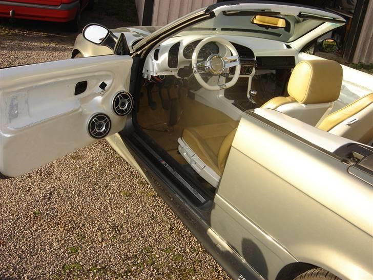 BMW 325i Cabriolet "Viper" - De nye dørsider billede 4