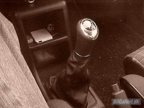 VW Polo Gt Coupé - det blev lidt sort hvid, nyt billede vil komme senere, + et hvor man kan se der er blåt lys i tallene :) billede 13