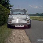 Austin-Morris mini ``rover``